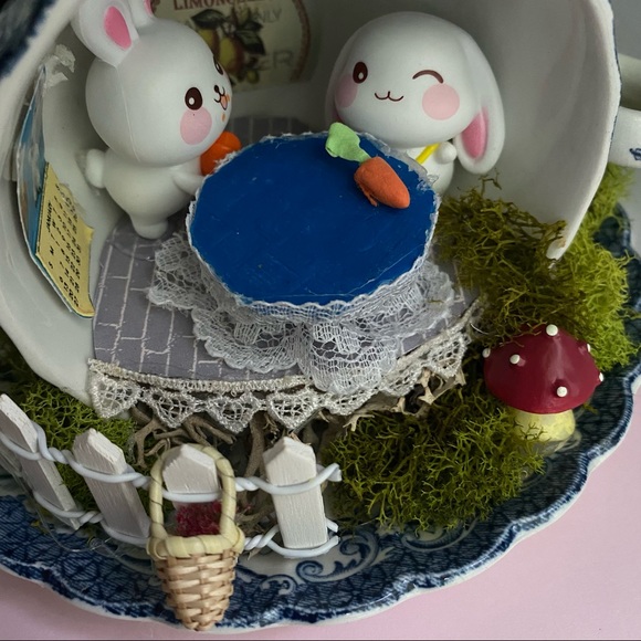 Bunnies Carrot Brunch in a Teacup Charming Dollhouse - Picture 6 of 15
